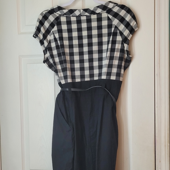 Dress - Picture 2 of 5